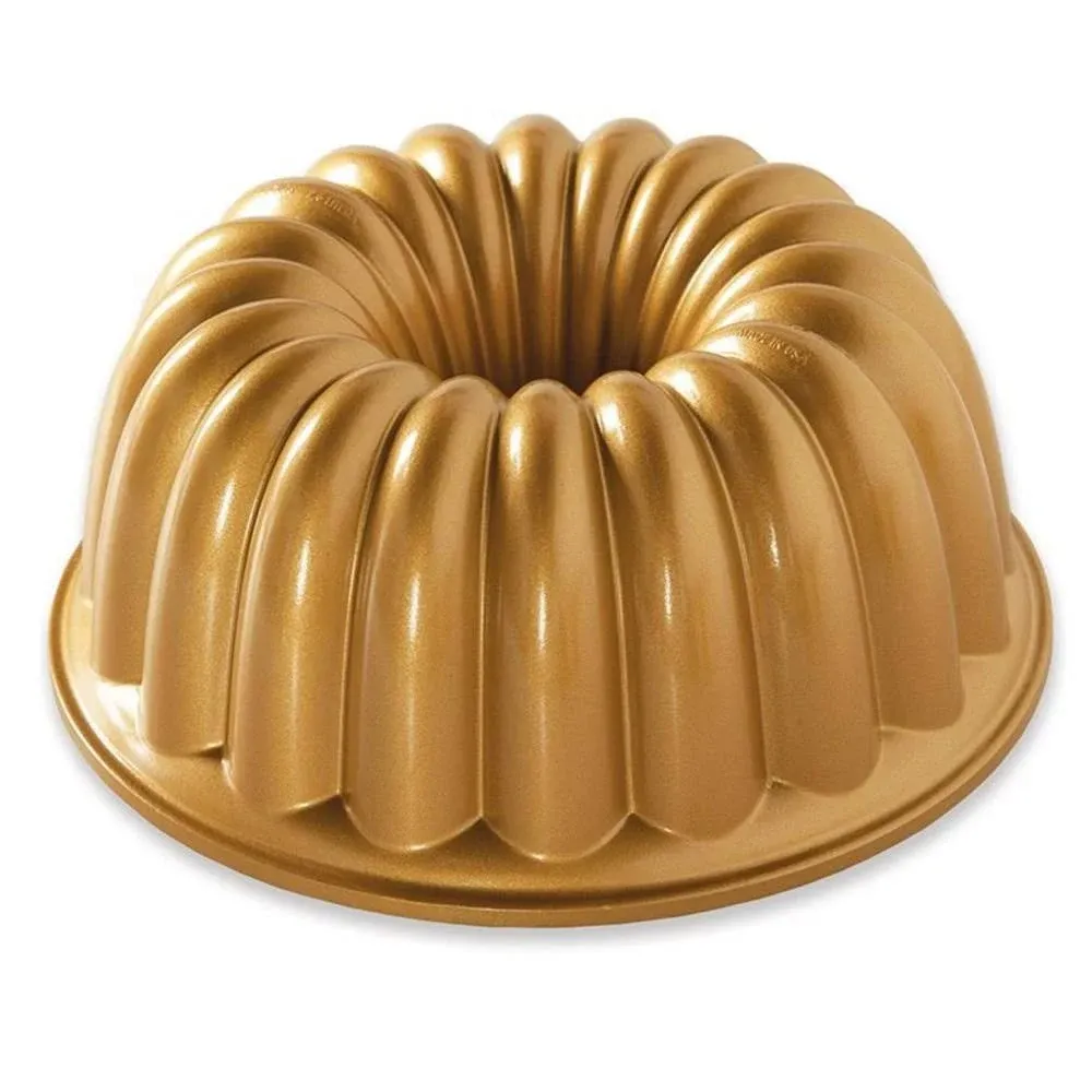Nordic Ware Elegant Party 10-Cup Pan