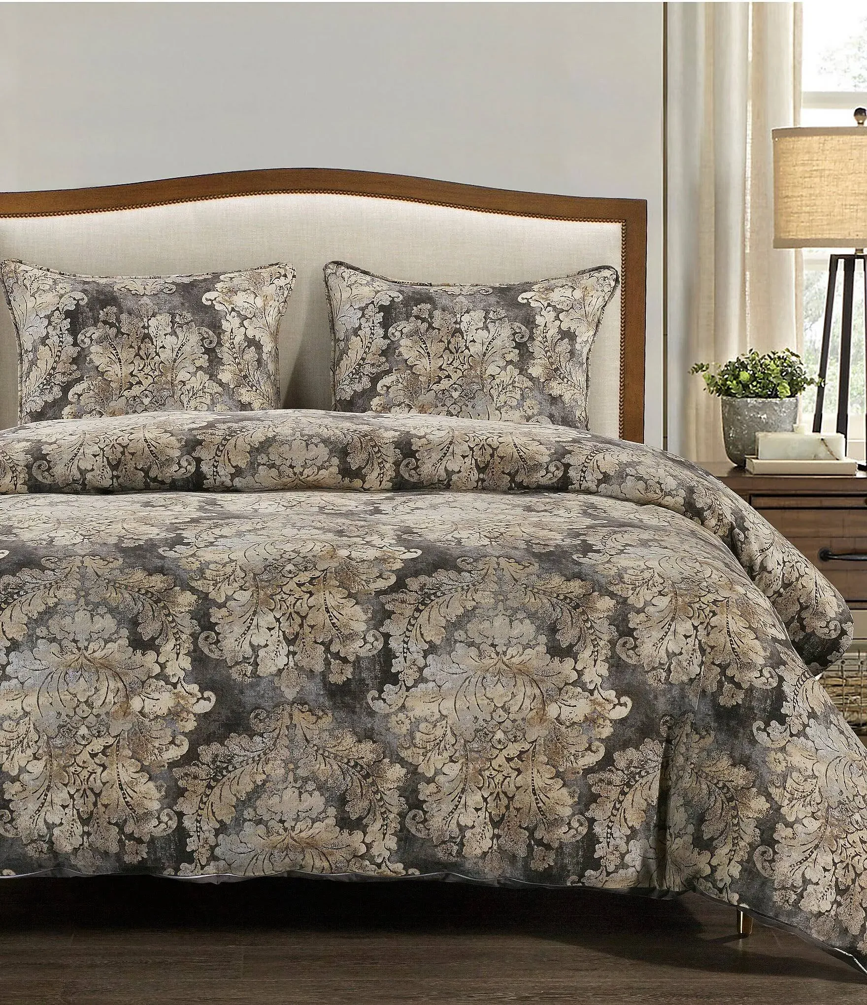 HiEnd Accents Victoria 3 Piece Comforter Set with Pillow Shams, Super King Size, Smoky Damask Washed Linen Luxury Bedding Set, Romantic Western Modern Traditional Style, 1 Comforter and 2 PillowcasesHiEnd Accents Victoria 3 Piece Comforter Set with Pillo