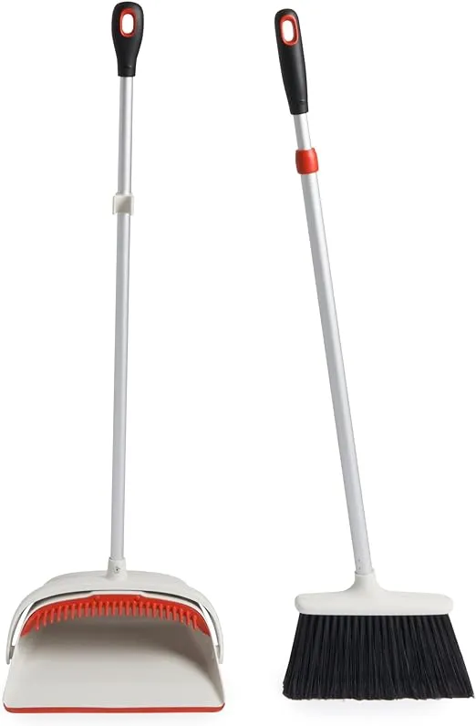 OXO Good Grips Large Sweep Set with Extendable Broom,8.5" - 12"